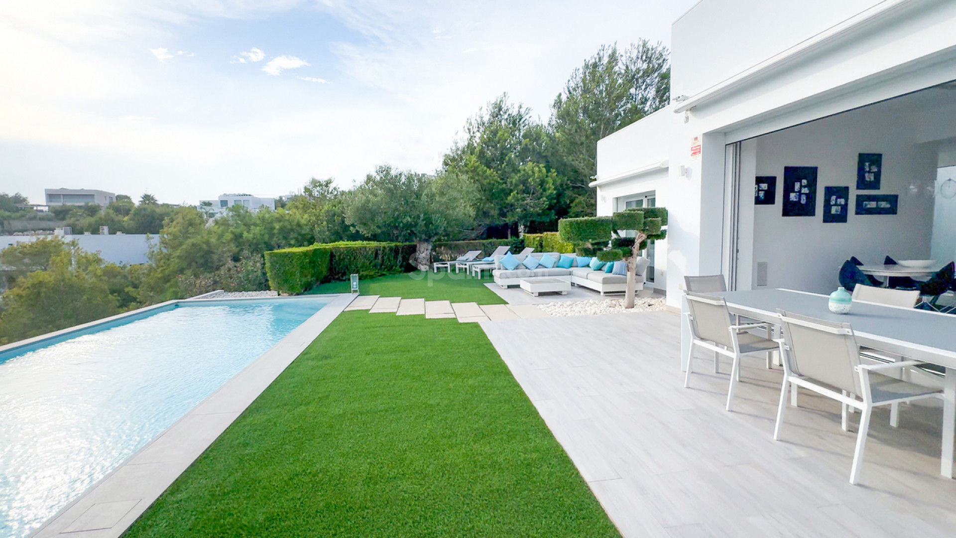 Segunda mano - Villa -
Las Colinas Golf Resort