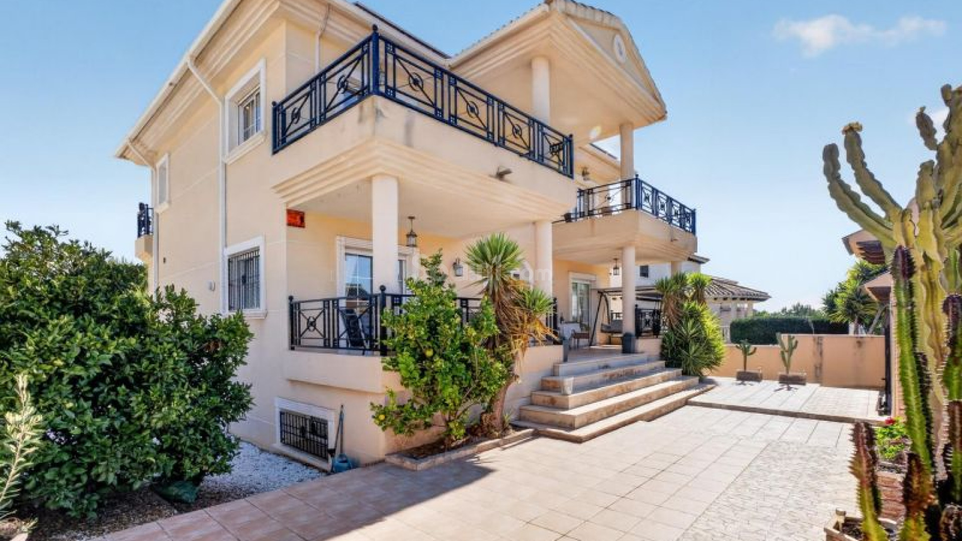 Segunda mano - Villa -
Orihuela Costa - La Zenia