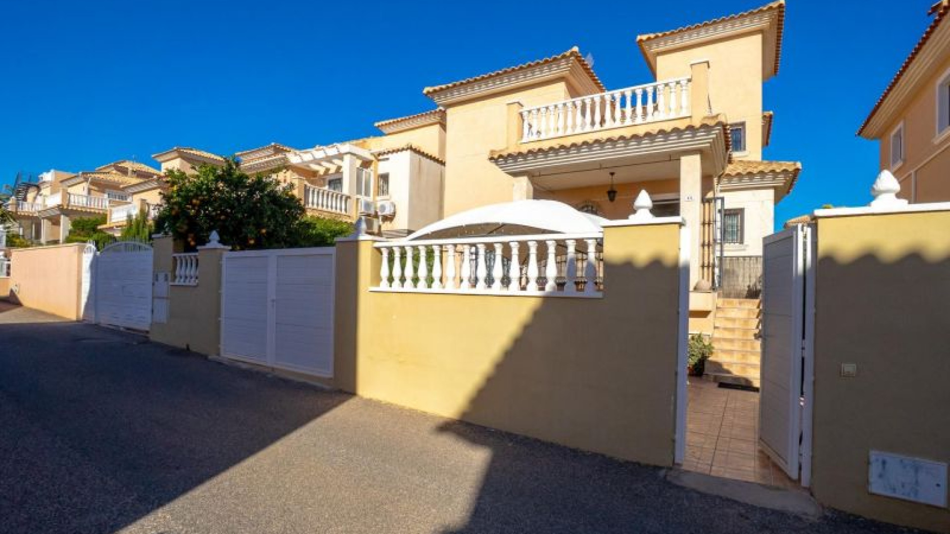 Segunda mano - Villa -
Orihuela Costa - Los Altos