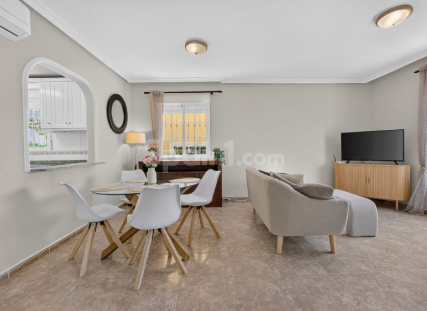 Segunda mano - Villa -
Orihuela Costa - Los Altos