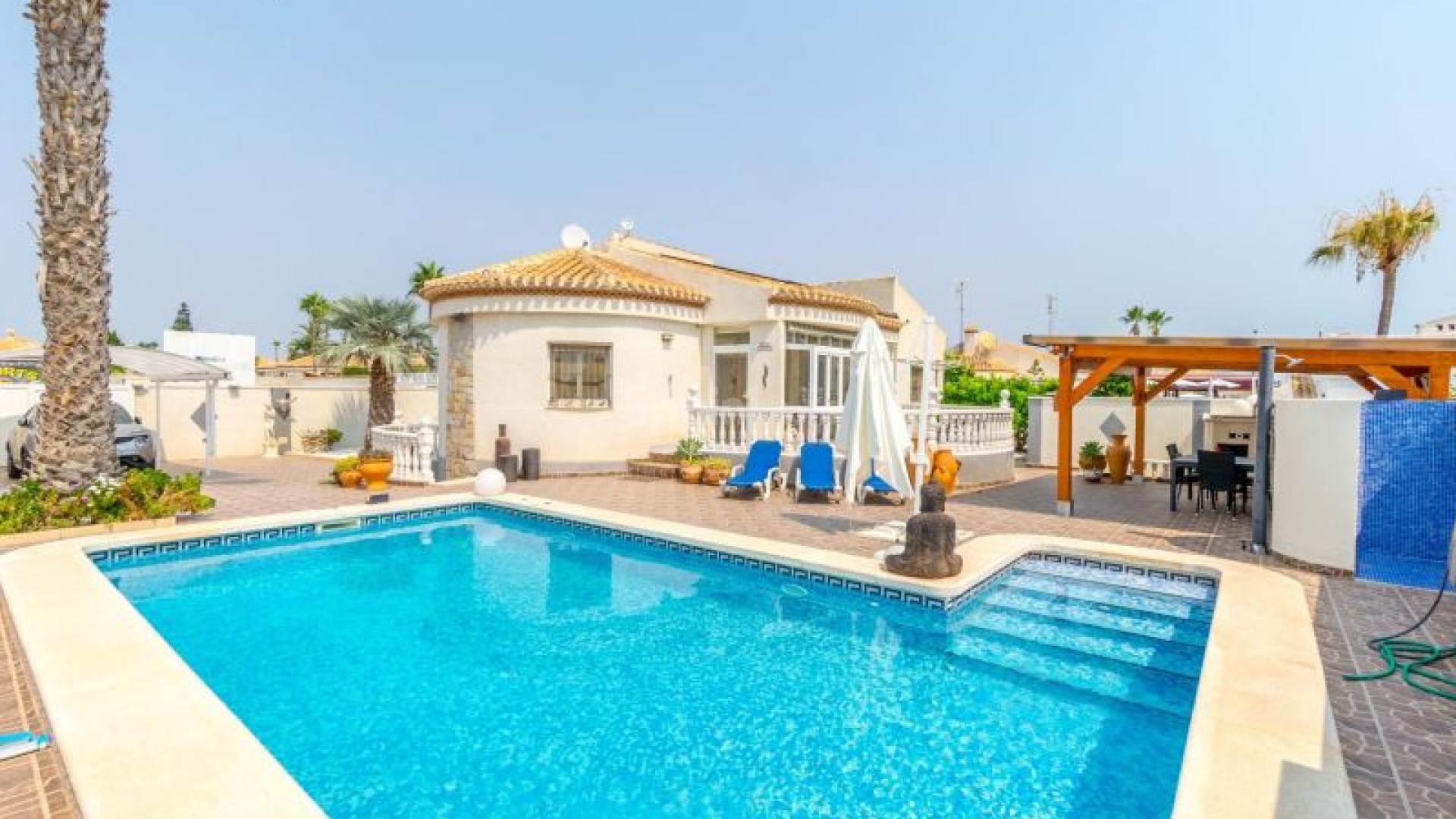 Segunda mano - Villa -
Orihuela Costa - Playa Flamenca