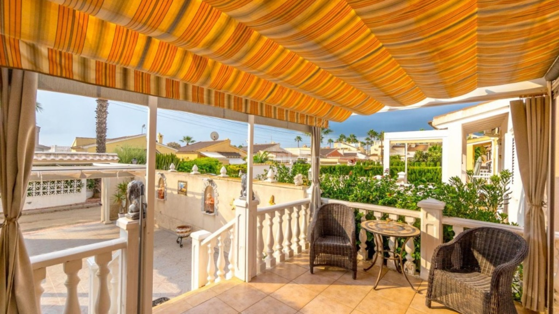 Segunda mano - Villa -
Orihuela Costa - Playa Flamenca