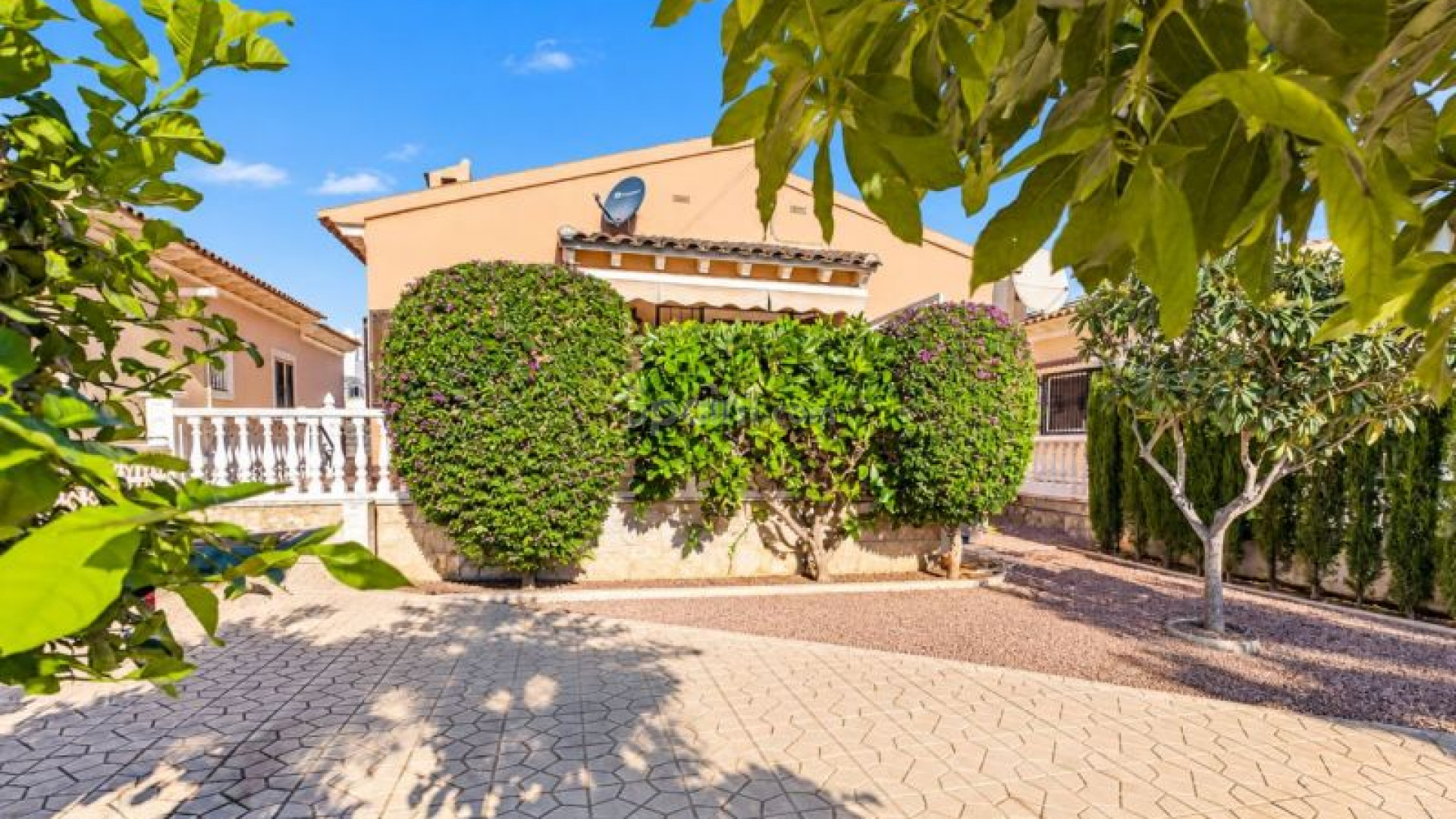 Segunda mano - Villa -
Orihuela Costa - Punta Prima