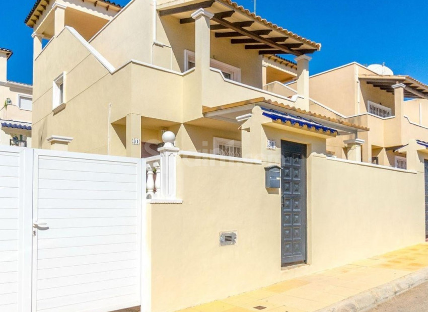 Segunda mano - Villa -
Orihuela Costa - Villamartin
