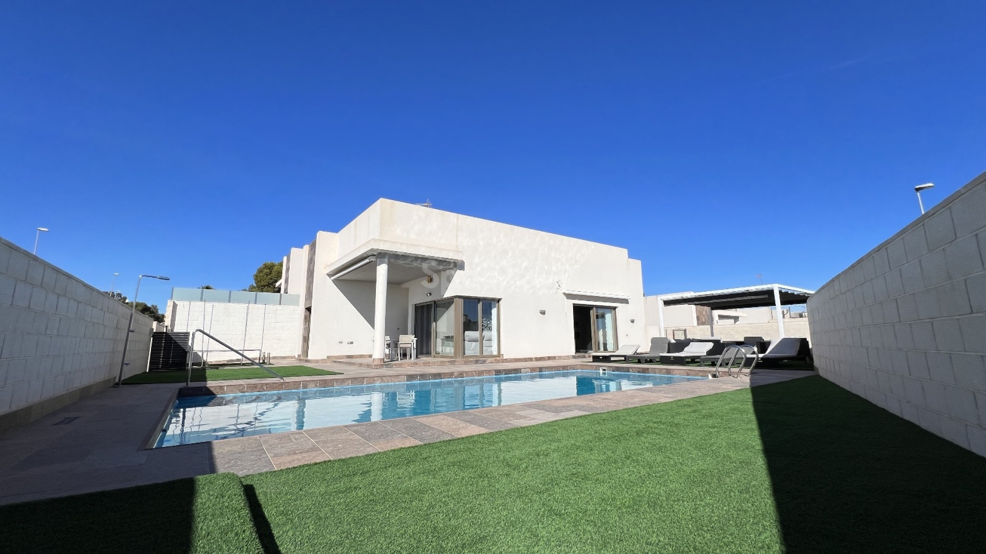Segunda mano - Villa -
Orihuela Costa