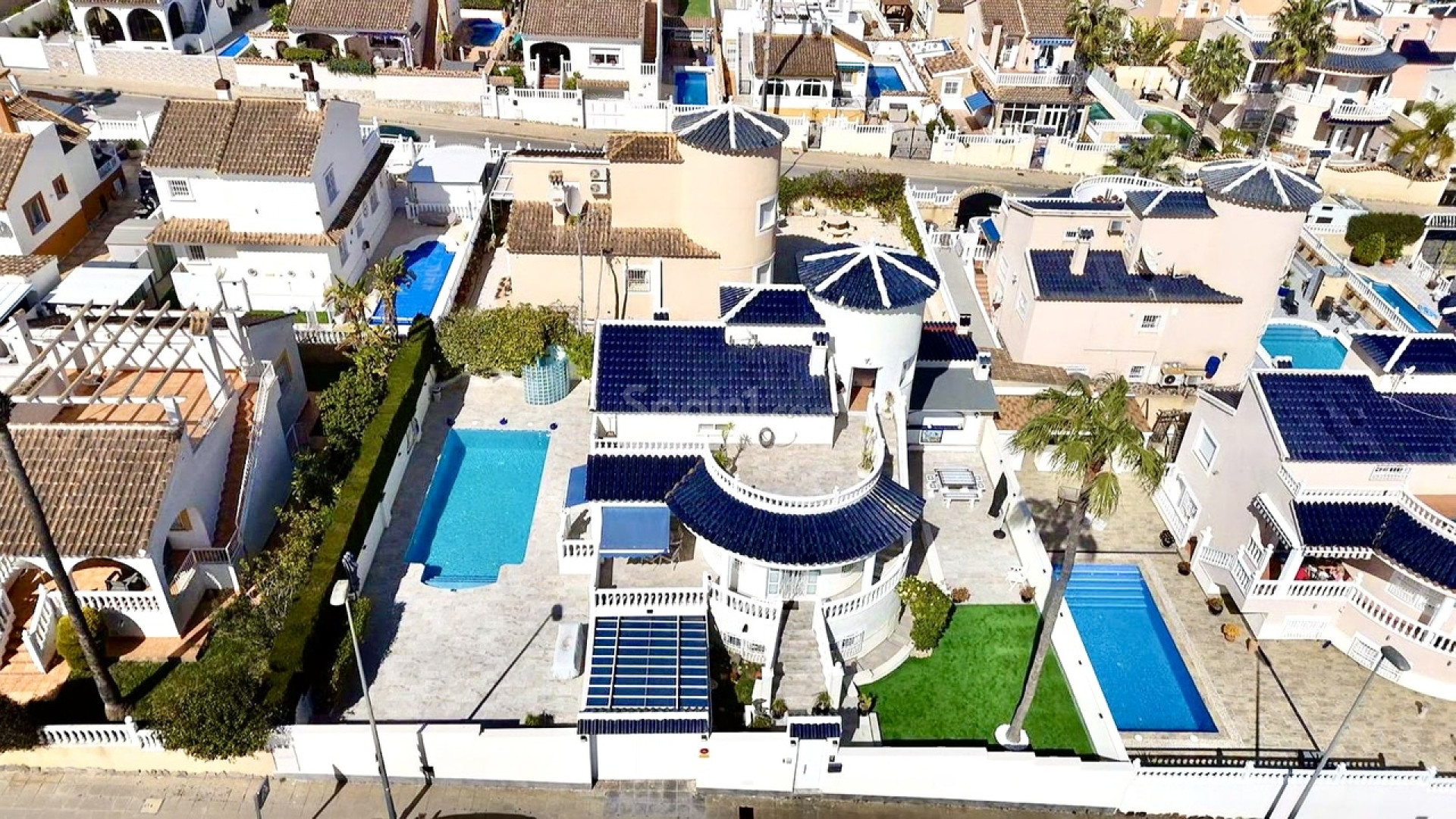 Segunda mano - Villa -
Pinar de Campoverde