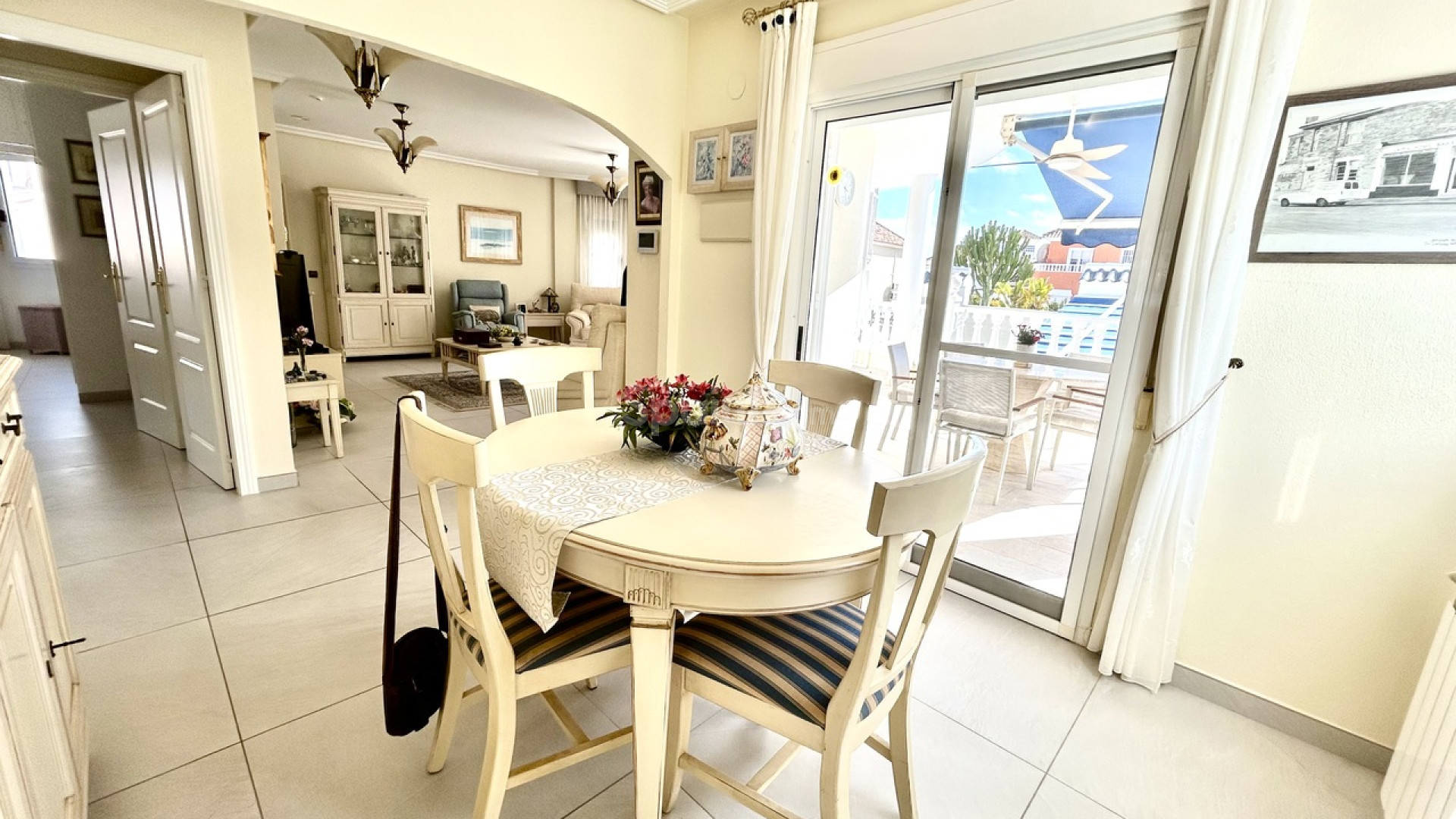 Segunda mano - Villa -
Pinar de Campoverde