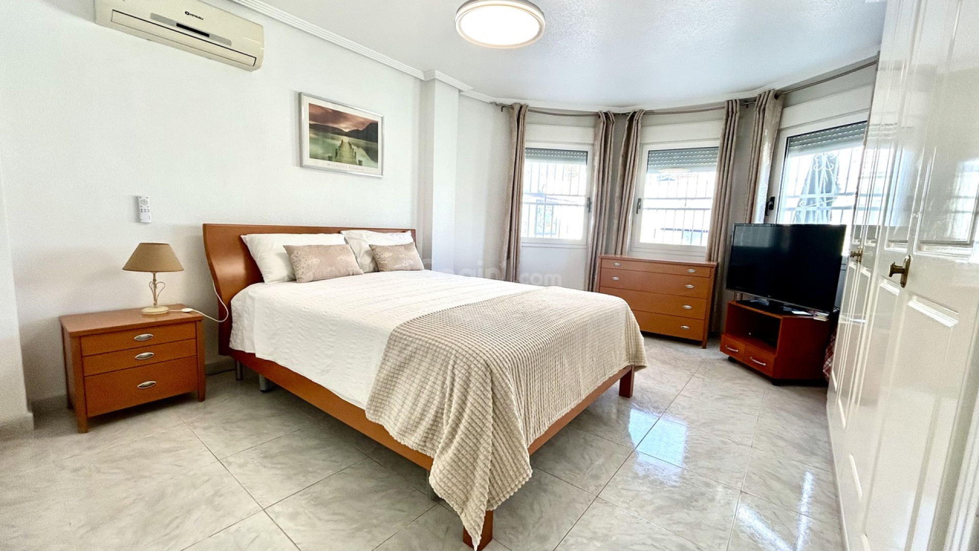 Segunda mano - Villa -
Pinar de Campoverde