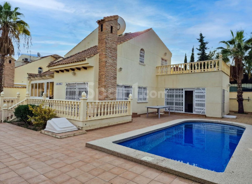 Segunda mano - Villa -
Playa Flamenca