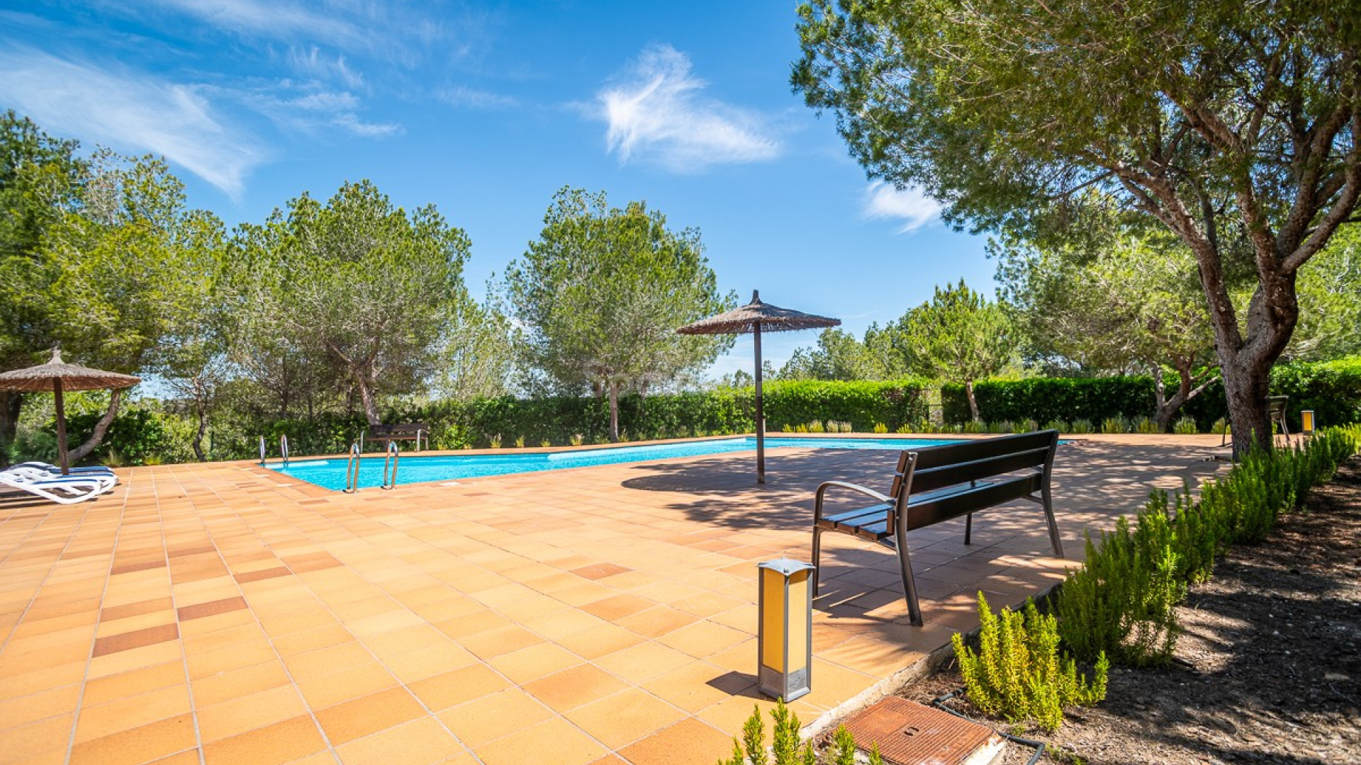 Segunda mano - Villa -
SAN MIGUEL DE SALINAS - Las Colinas Golf