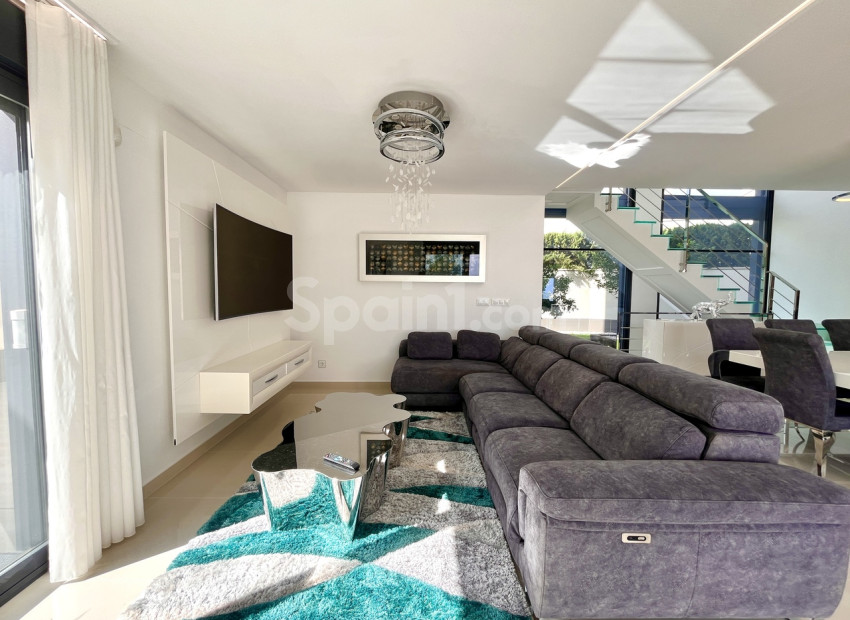 Segunda mano - Villa -
San Miguel de Salinas