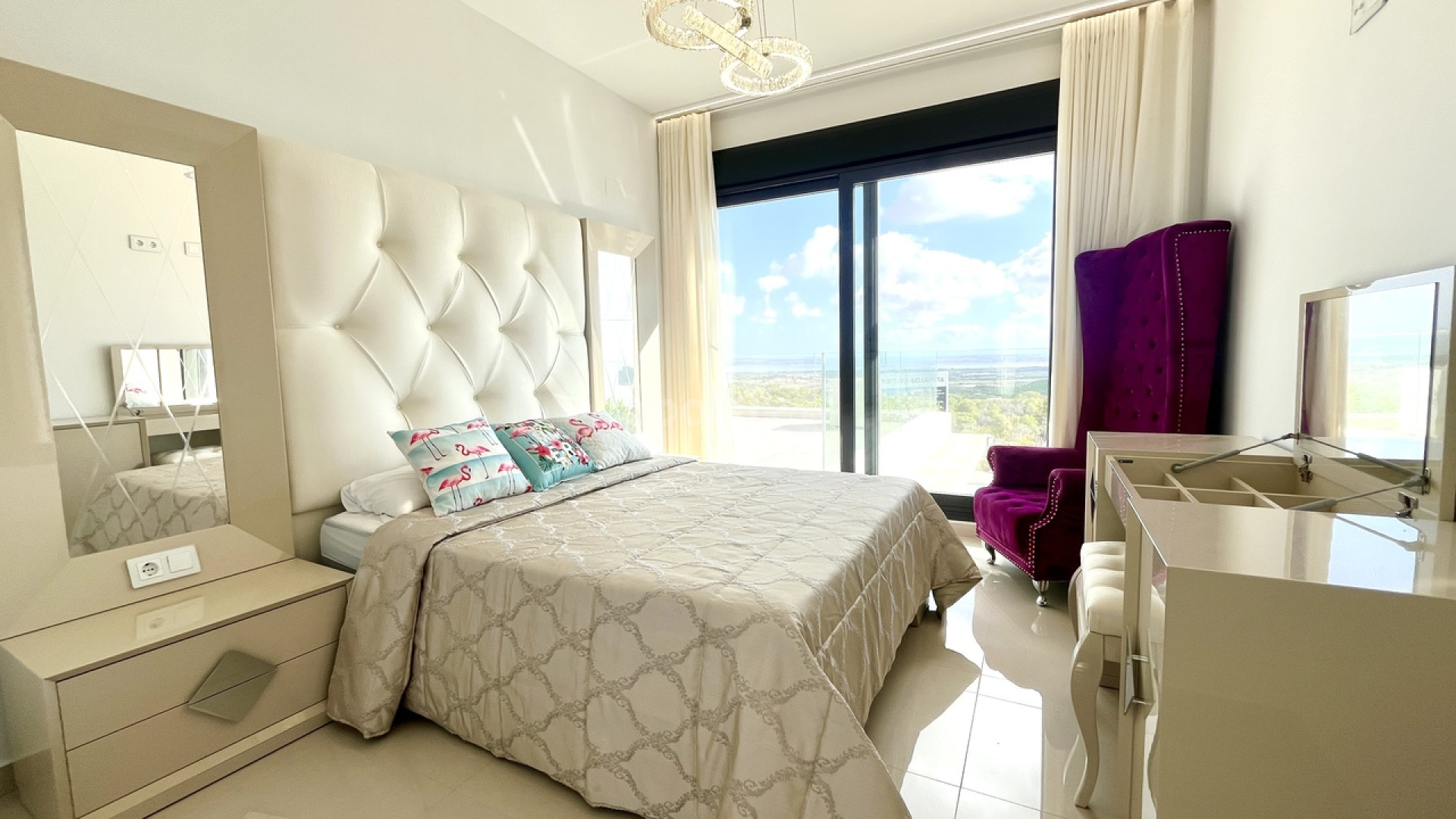 Segunda mano - Villa -
San Miguel de Salinas