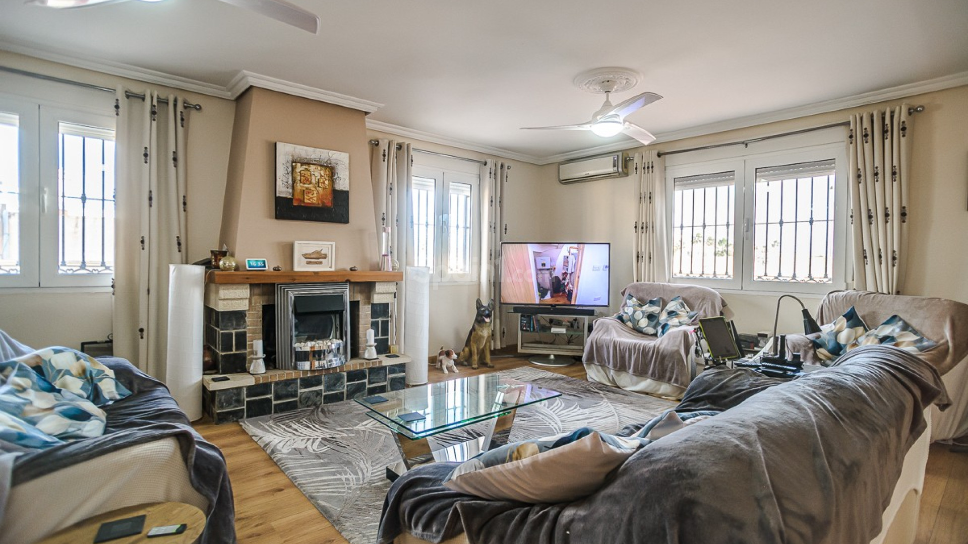 Segunda mano - Villa -
TORREVIEJA - Los Balcones