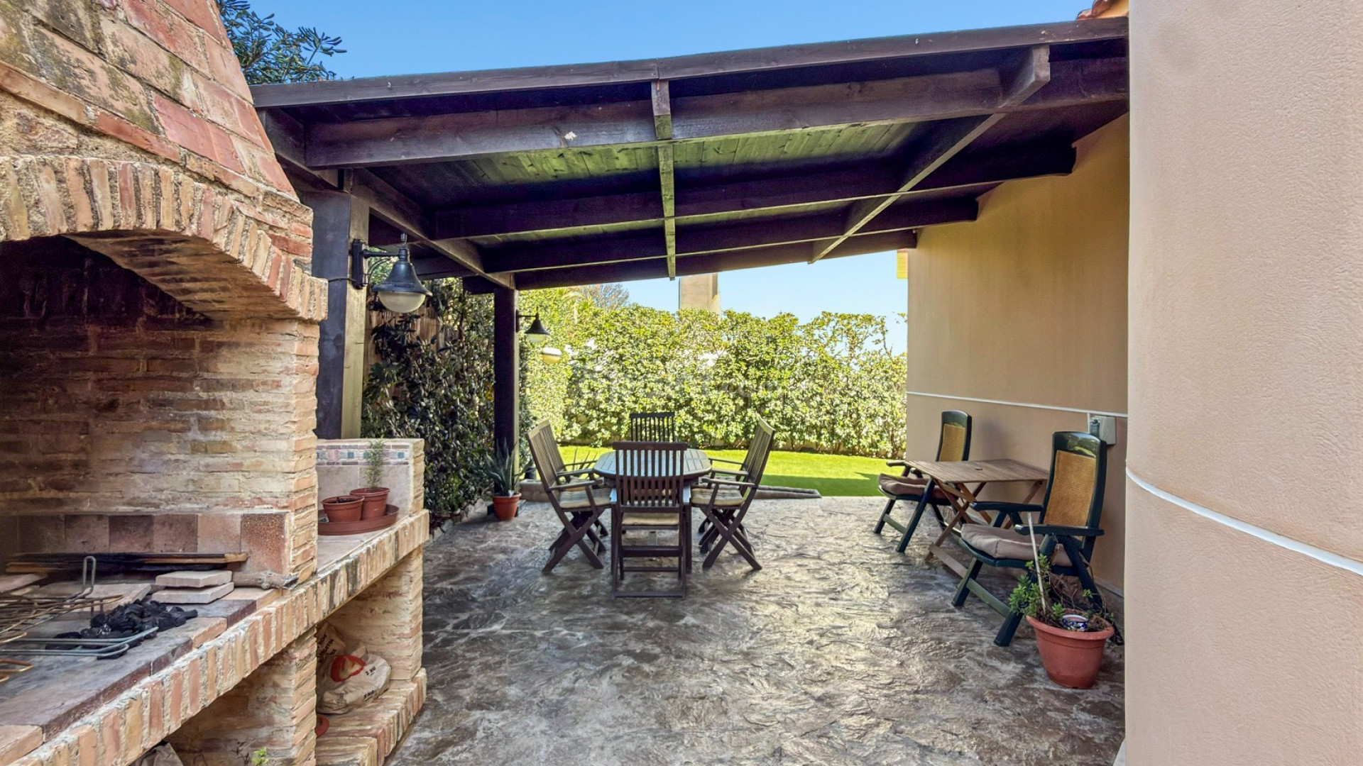 Segunda mano - Villa -
Torrevieja - Torrelamata - La Mata