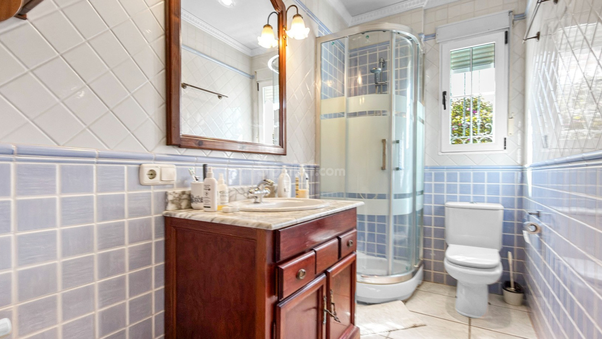 Segunda mano - Villa -
Torrevieja - Torrelamata - La Mata