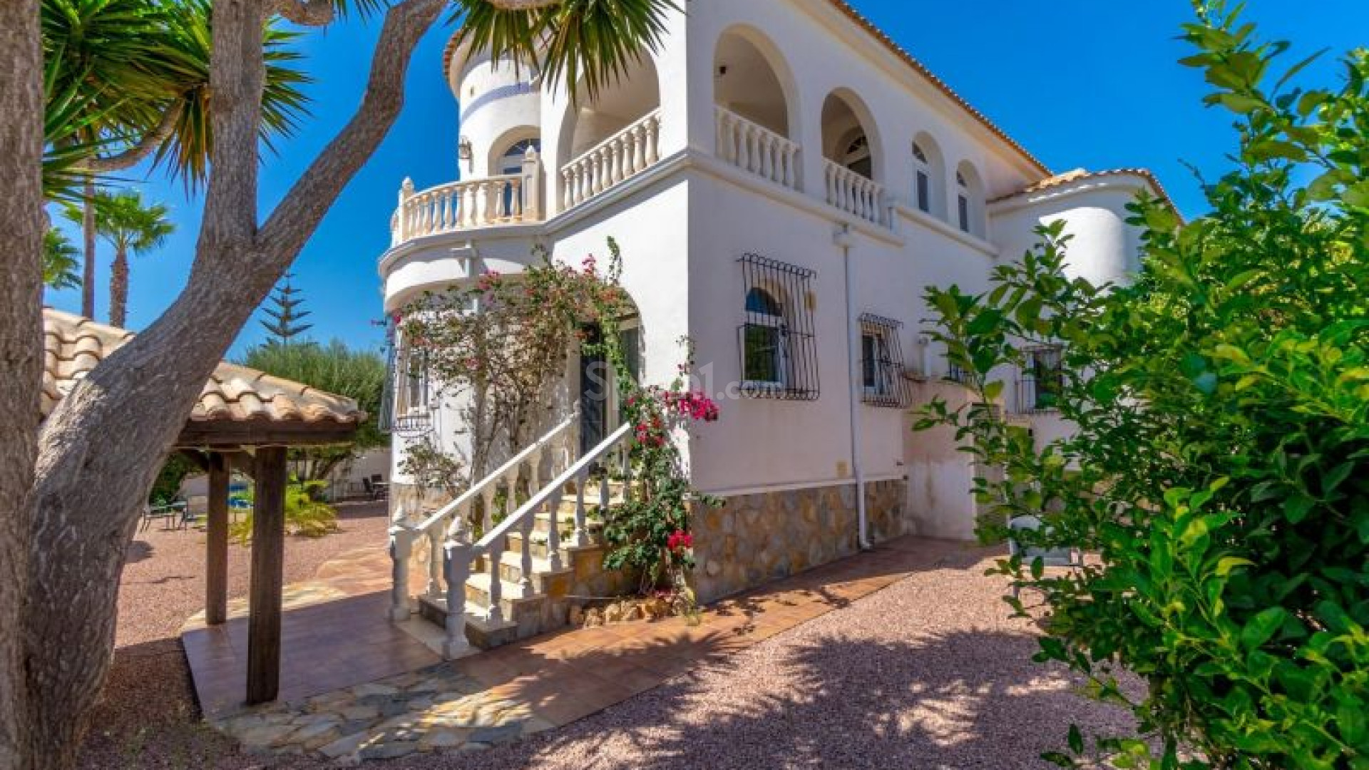 Segunda mano - Villa -
Torrevieja