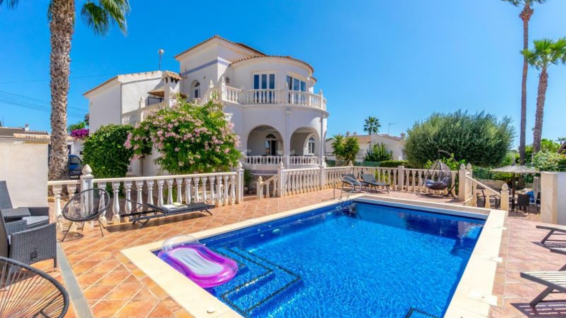 Segunda mano - Villa -
Torrevieja