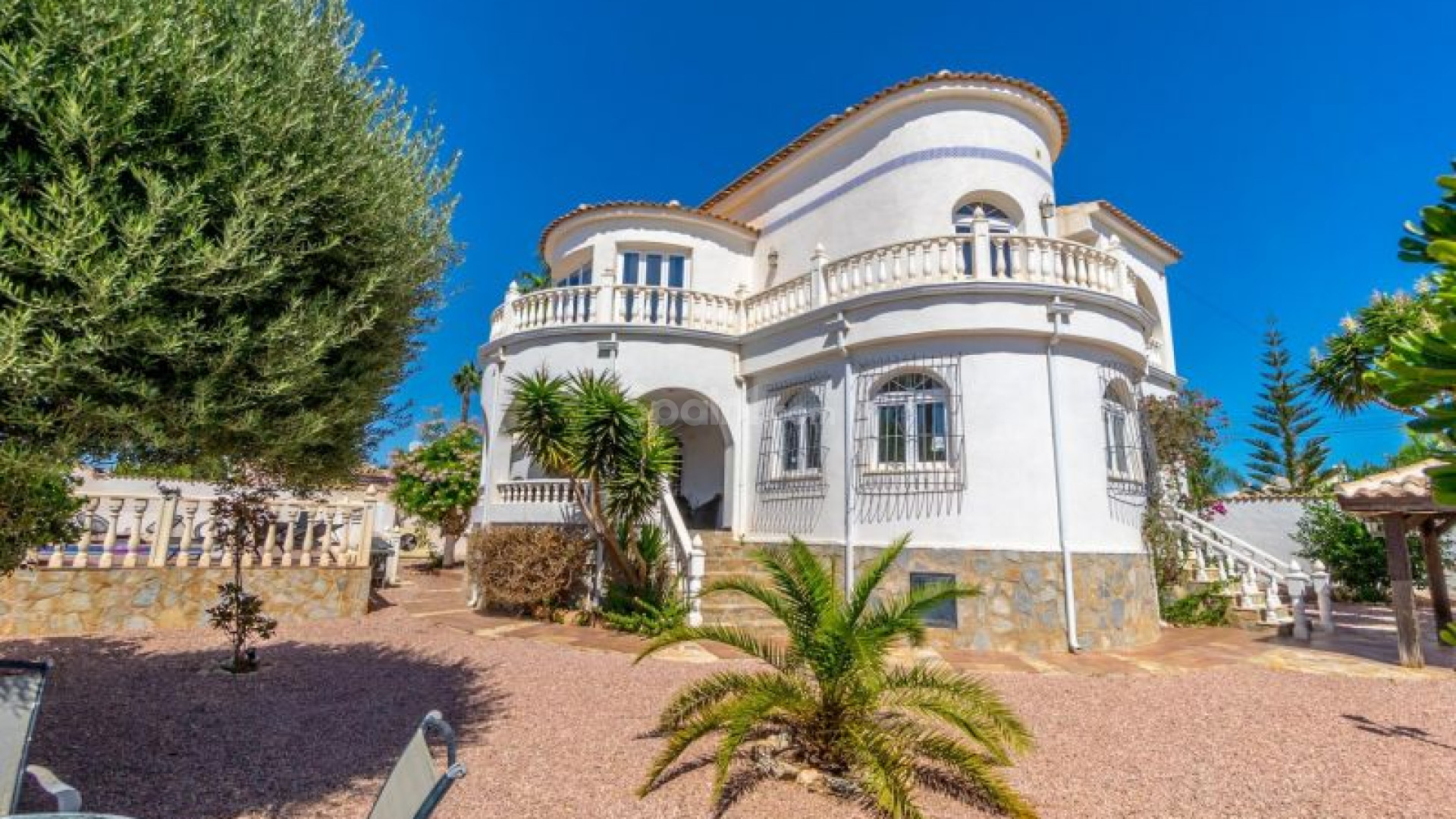 Segunda mano - Villa -
Torrevieja