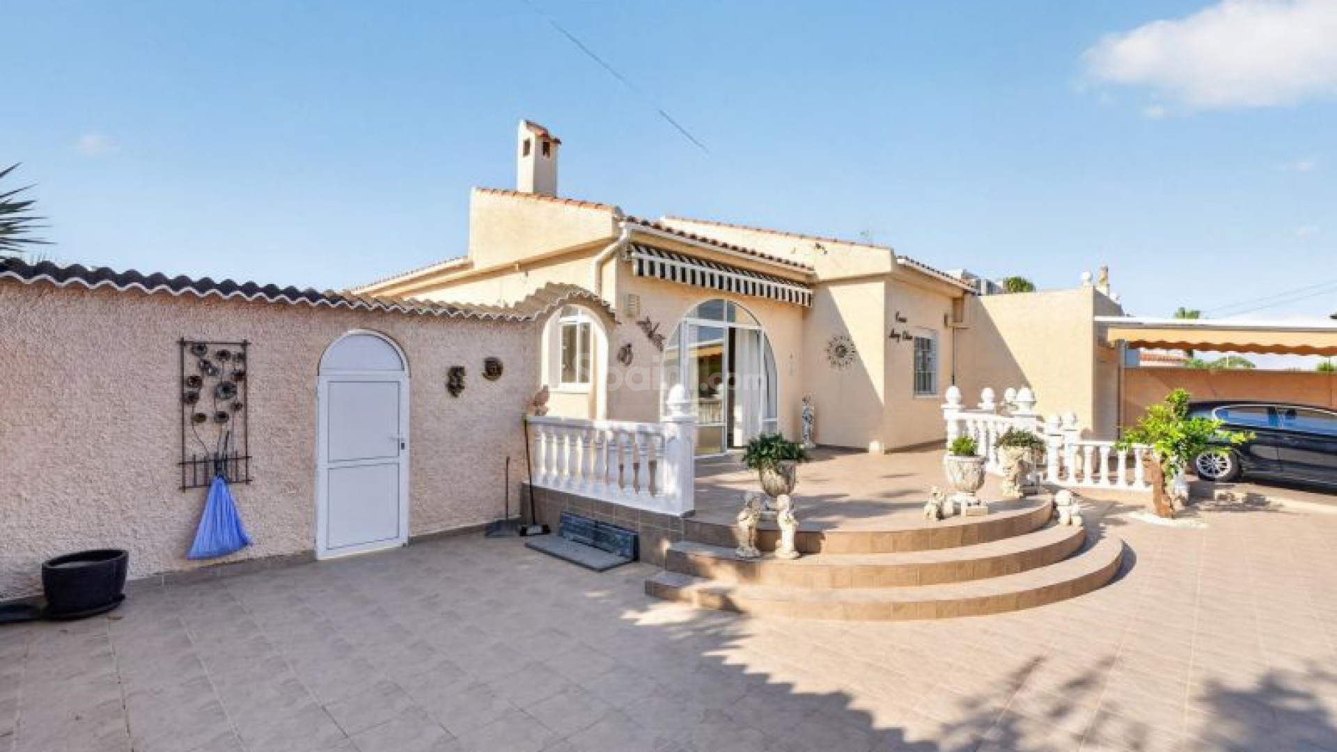 Segunda mano - Villa -
Torrevieja