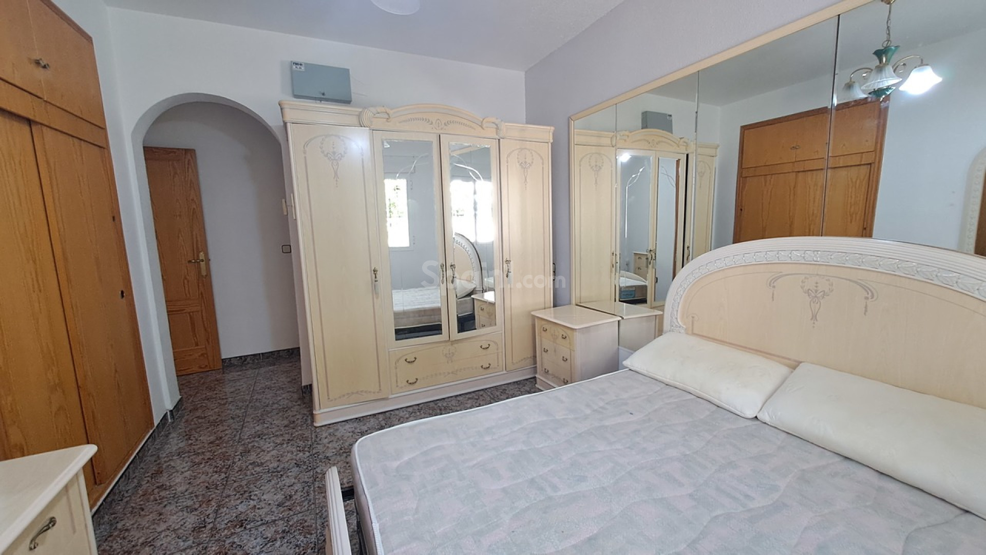 Segunda mano - Villa -
Villamartín - Villamartin