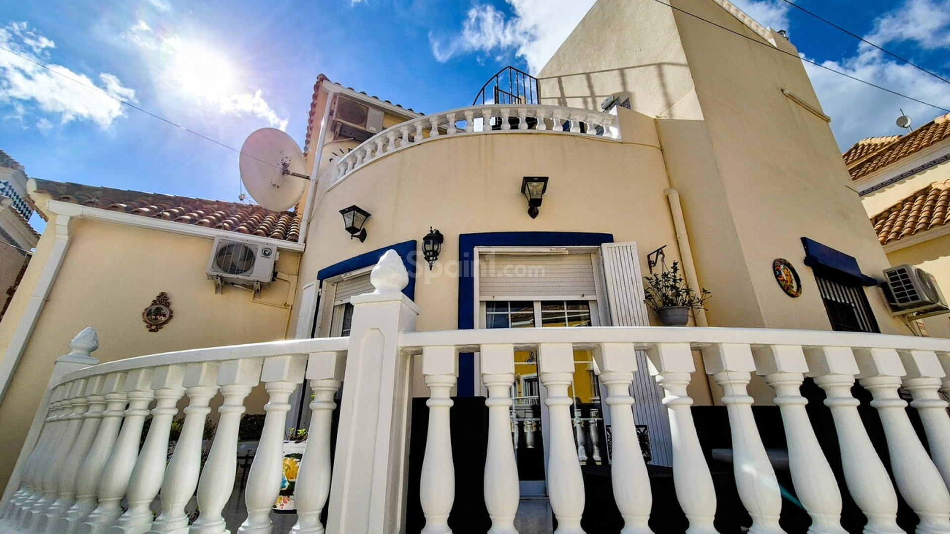 Segunda mano - Villa -
Villamartín - Villamartin