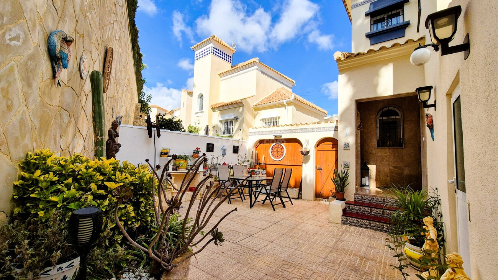 Segunda mano - Villa -
Villamartín - Villamartin