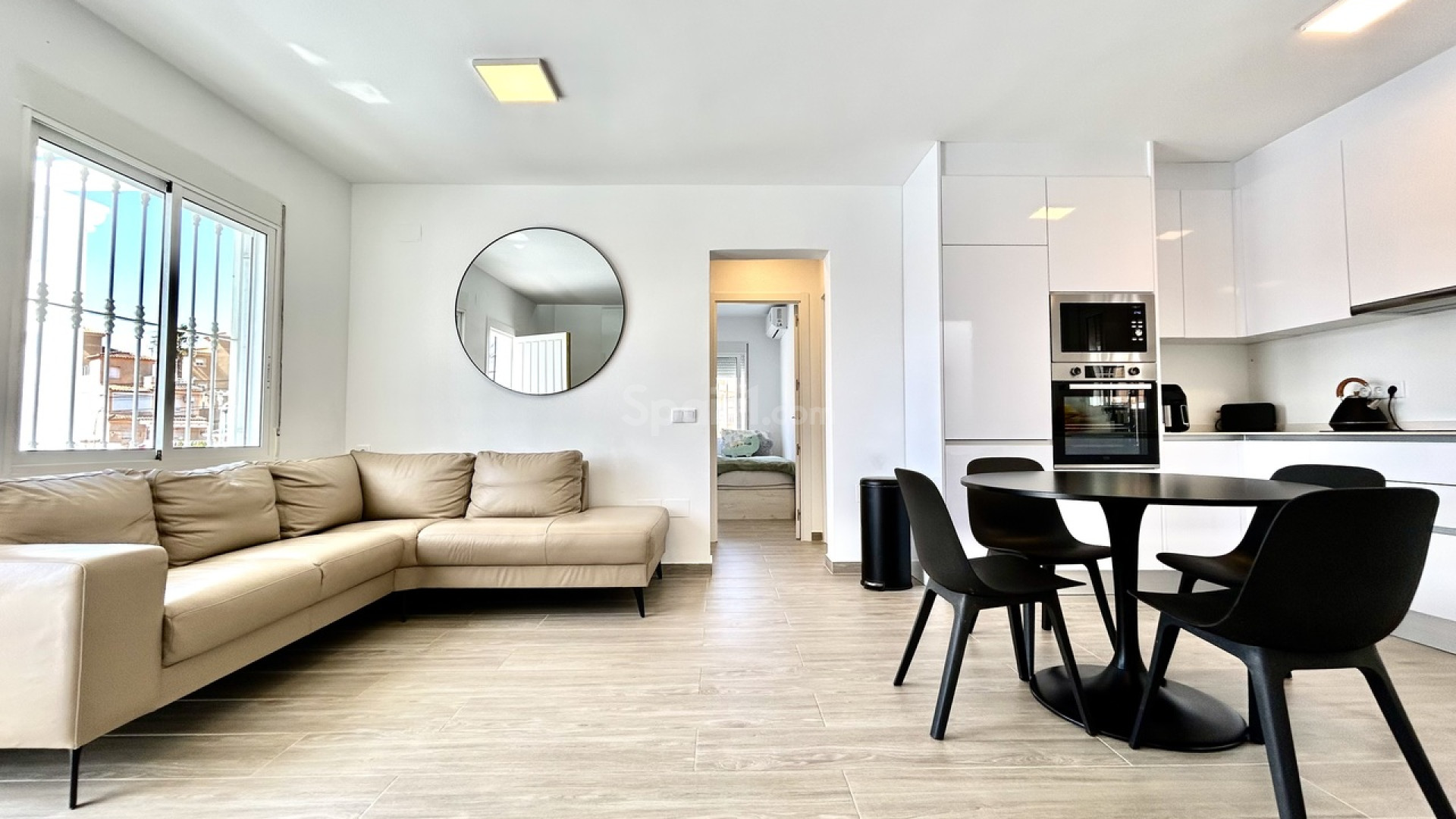 Segunda mano - Villa -
Villamartín - Villamartin