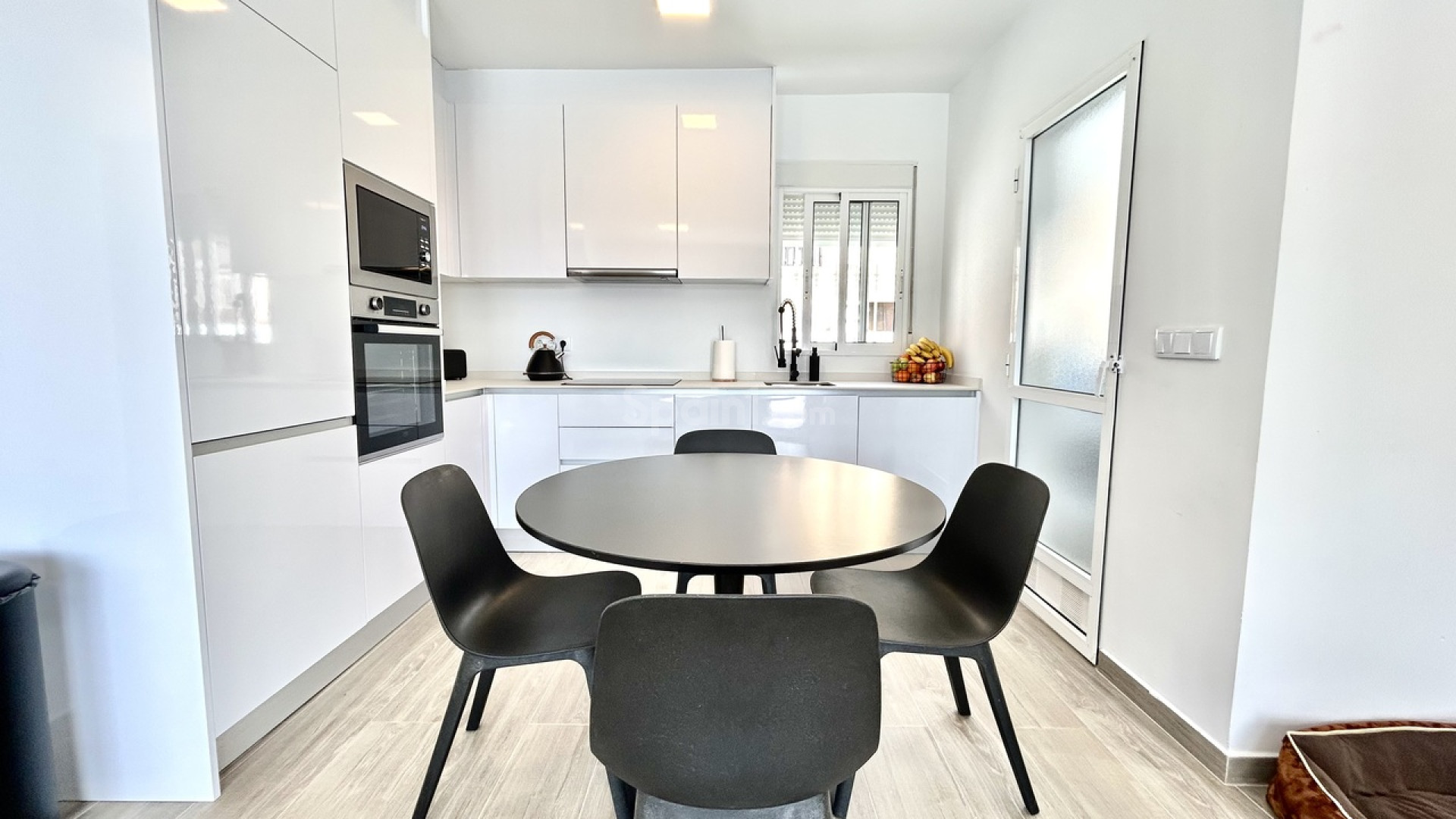 Segunda mano - Villa -
Villamartín - Villamartin