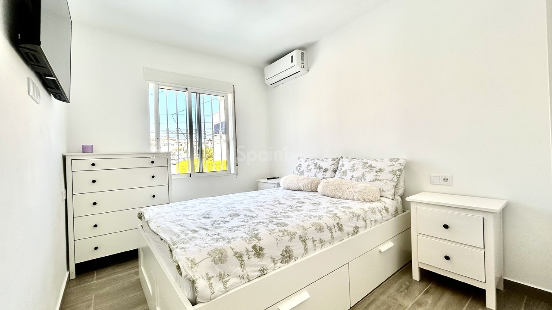 Segunda mano - Villa -
Villamartín - Villamartin