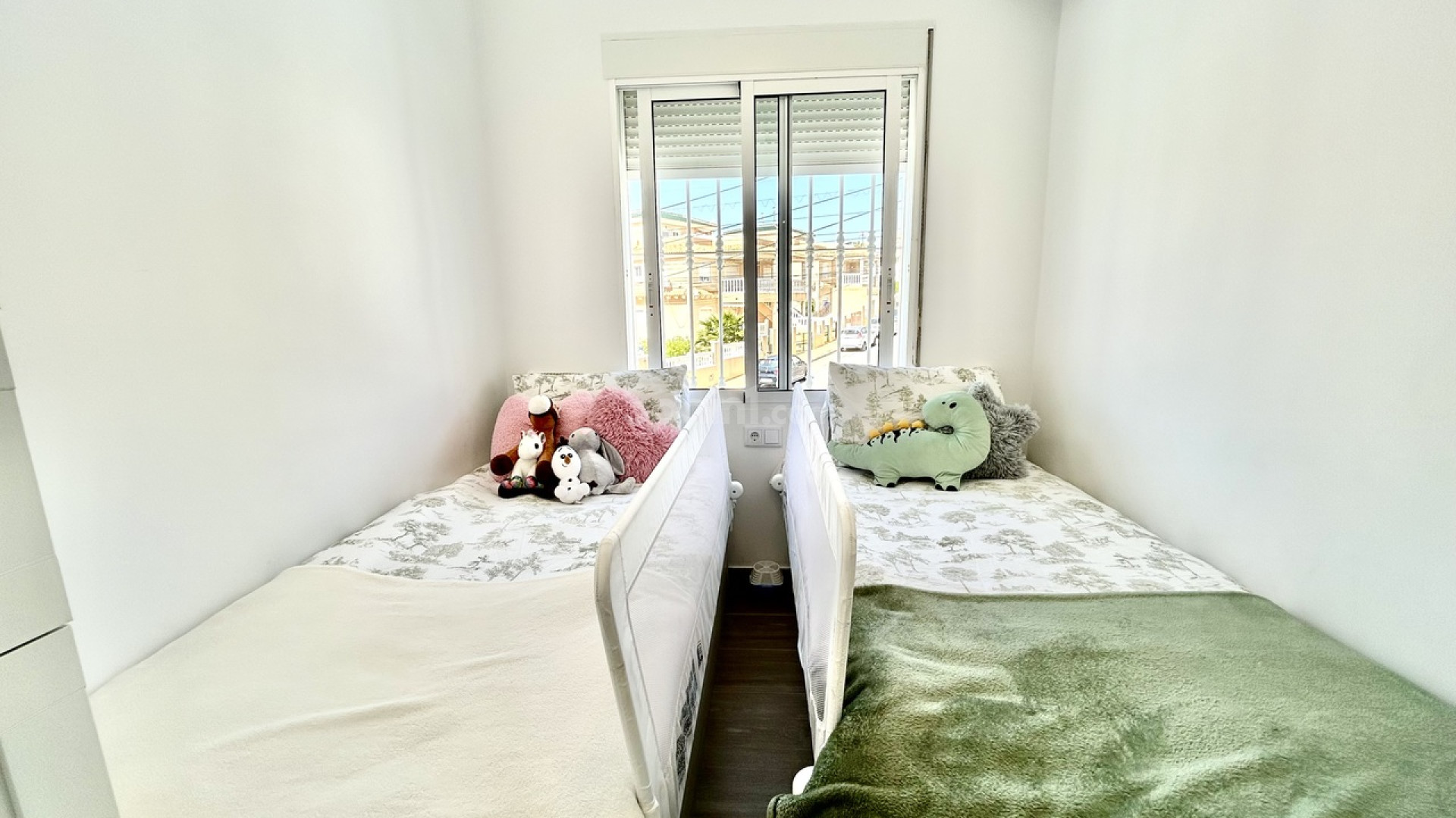 Segunda mano - Villa -
Villamartín - Villamartin