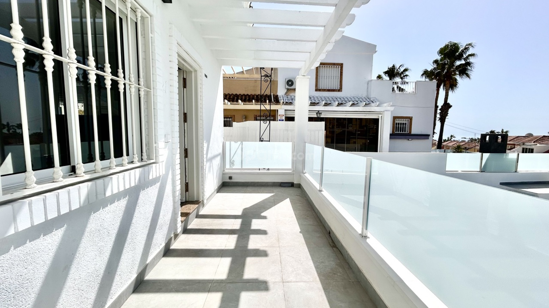 Segunda mano - Villa -
Villamartín - Villamartin