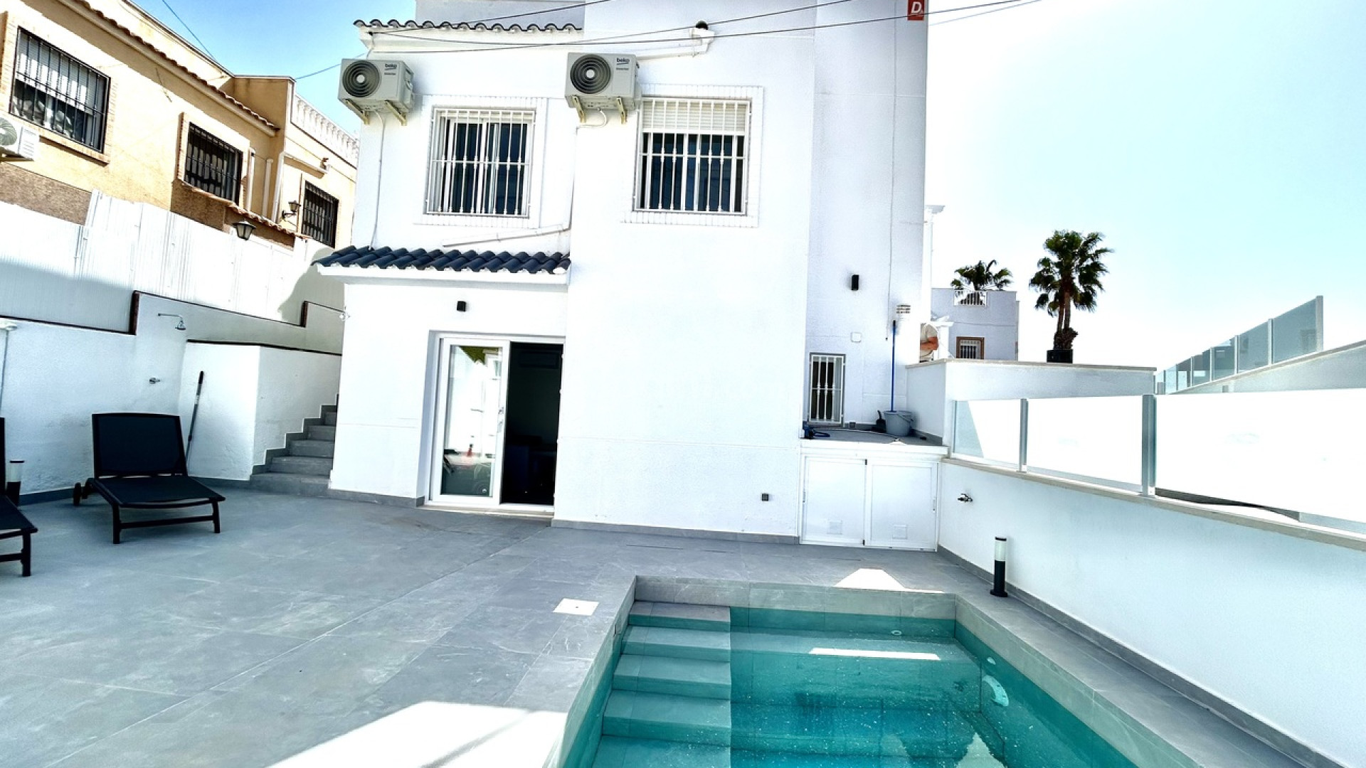 Segunda mano - Villa -
Villamartín - Villamartin