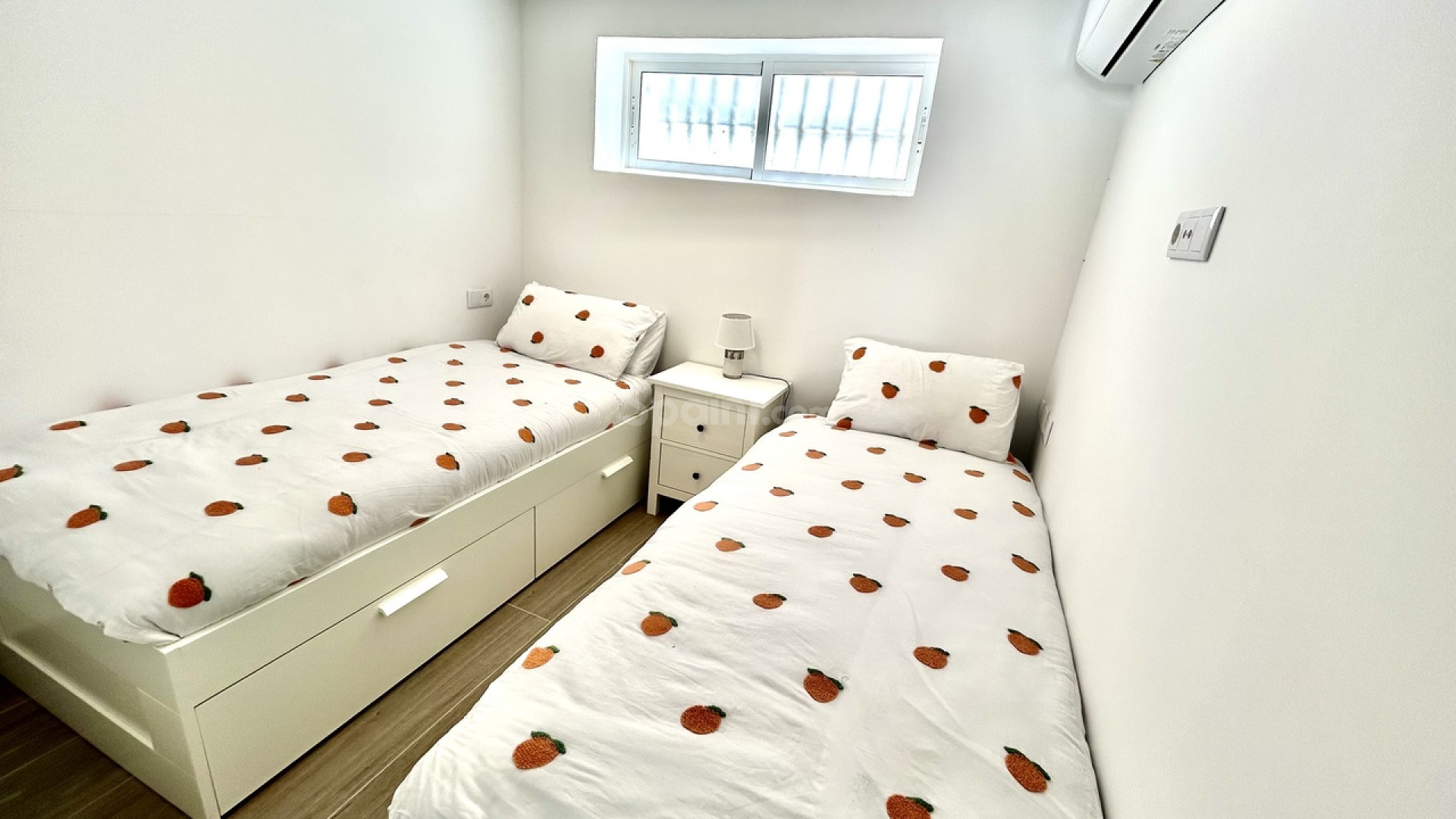 Segunda mano - Villa -
Villamartín - Villamartin