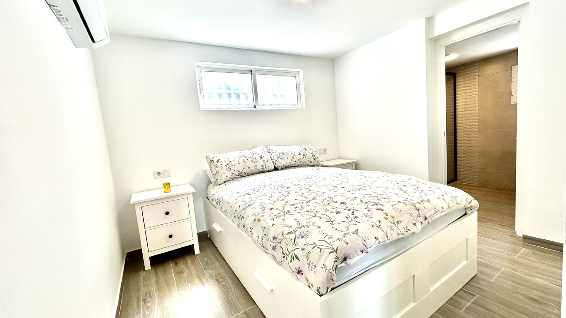 Segunda mano - Villa -
Villamartín - Villamartin