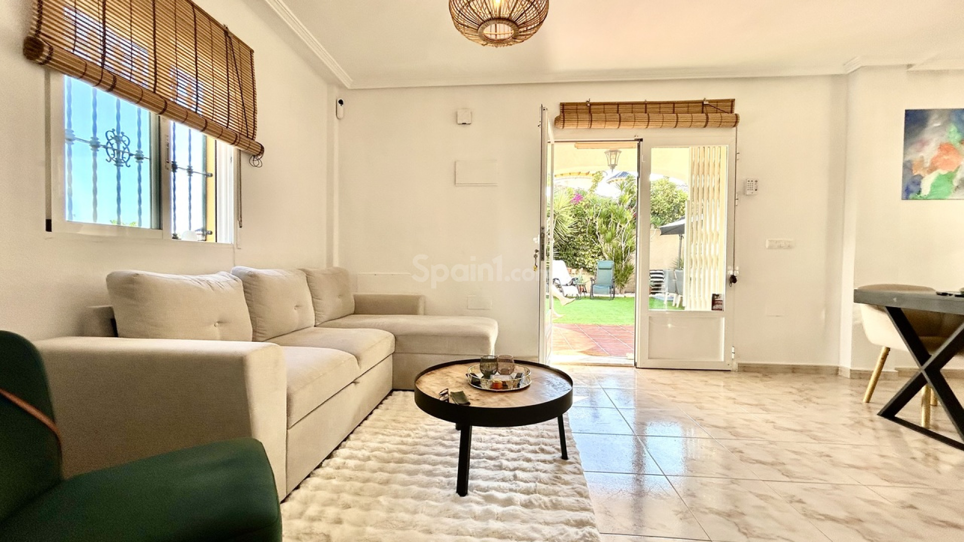 Segunda mano - Villa -
Villamartín - Villamartin