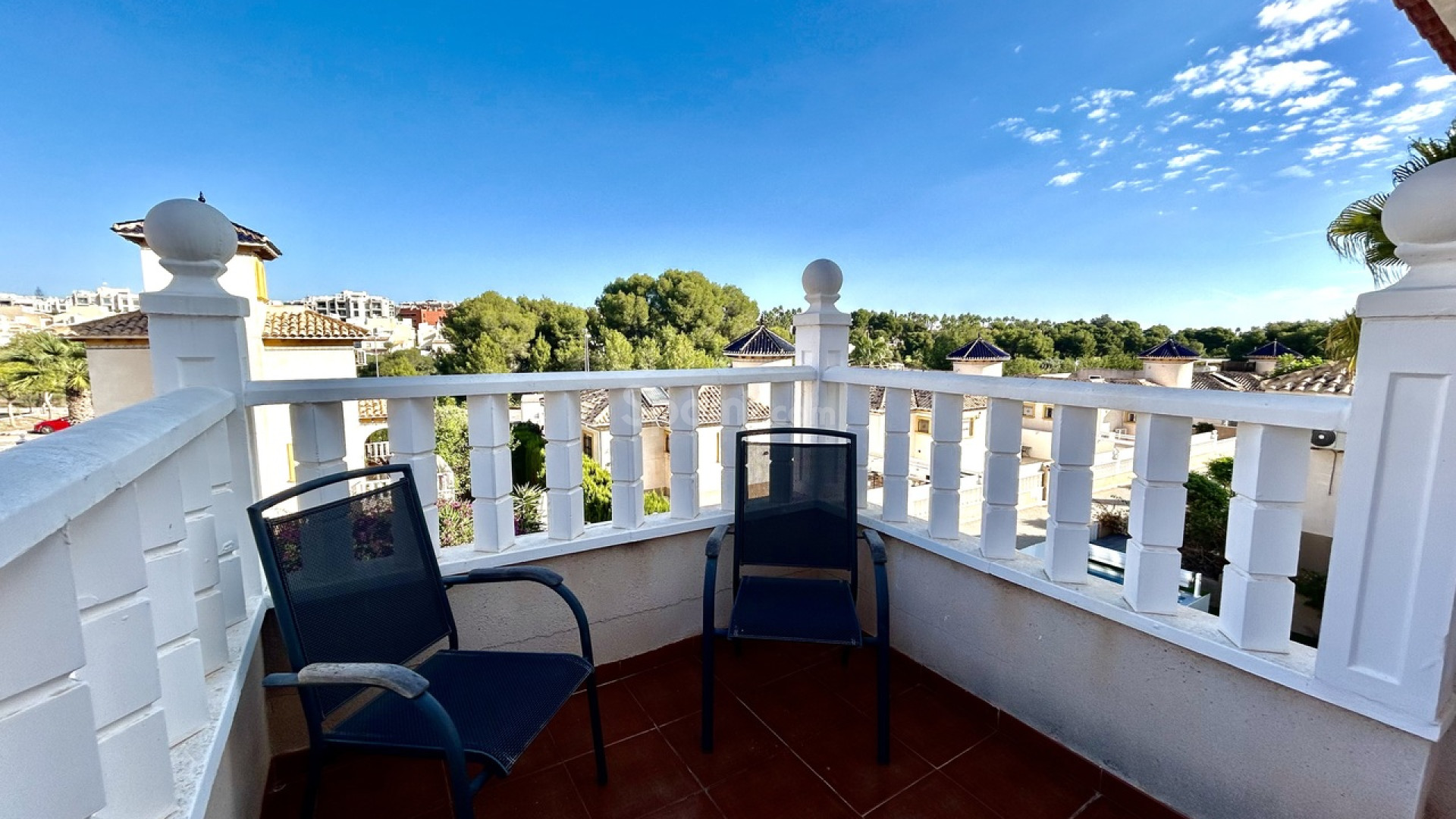 Segunda mano - Villa -
Villamartín - Villamartin