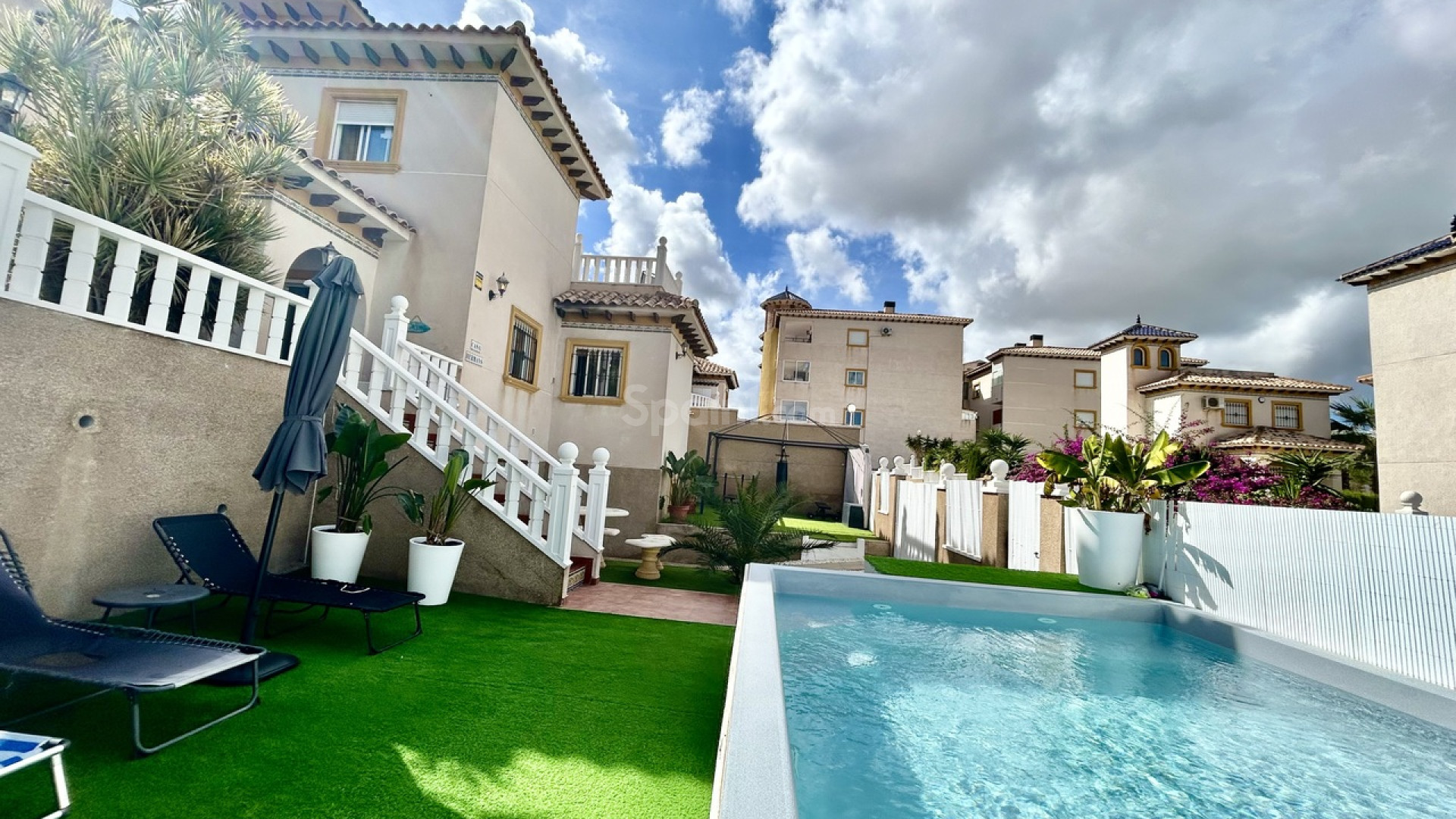 Segunda mano - Villa -
Villamartín - Villamartin