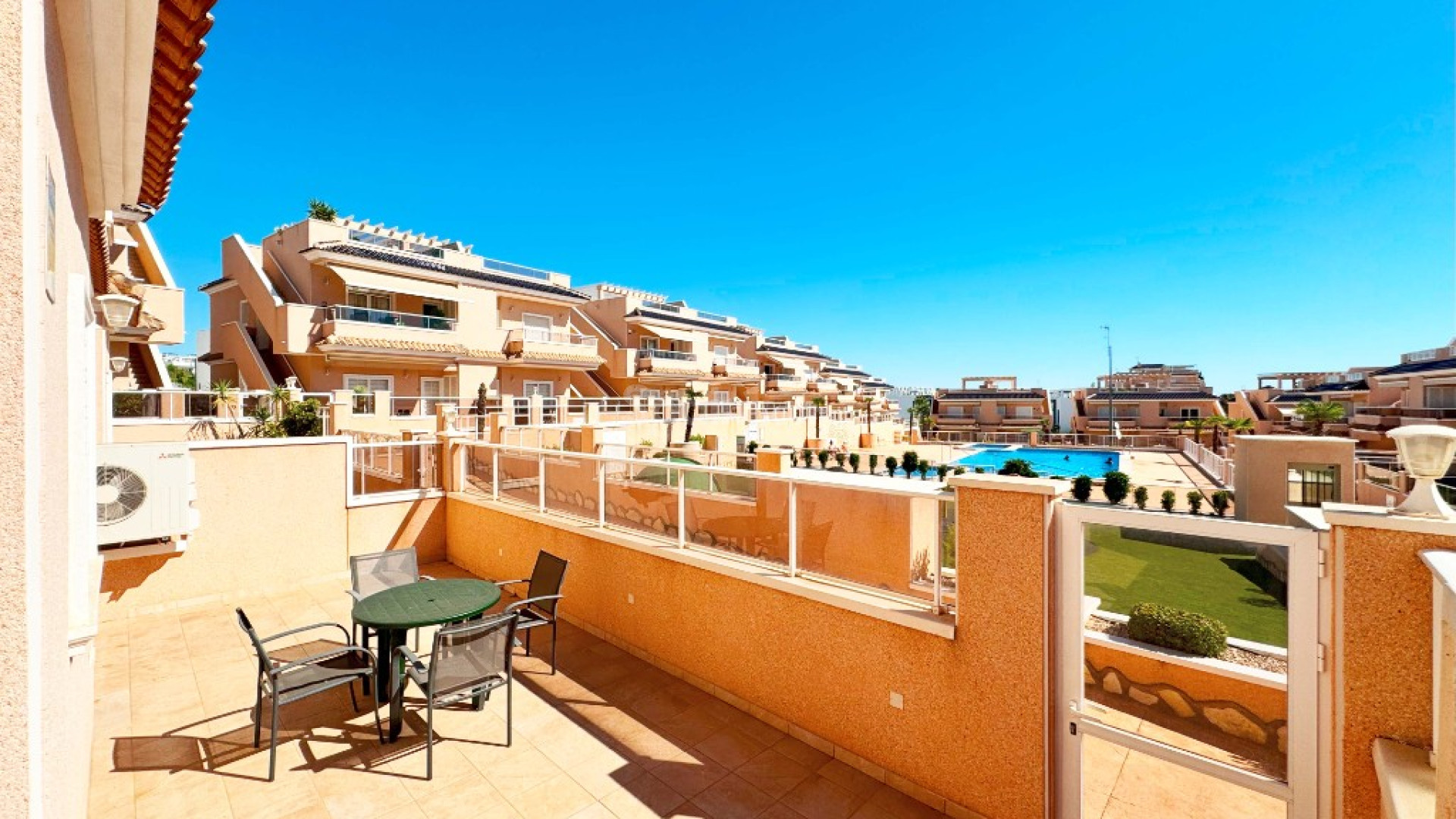 Short time rental - Apartment -
Punta Prima