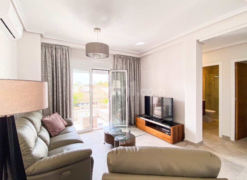 Short time rental - Lägenhet -
Punta Prima - Cala Dorada