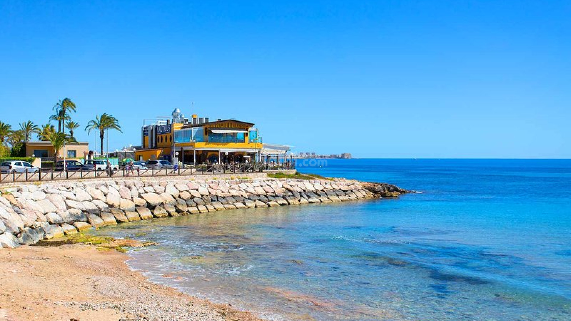 Short time rental - Lägenhet -
Punta Prima