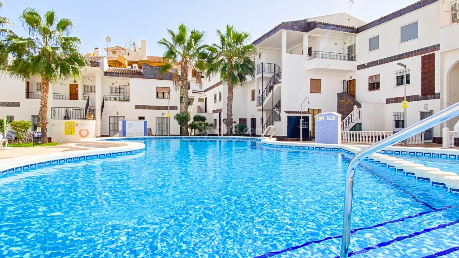 Short time rental - Leilighet -
Punta Prima - Cala Dorada
