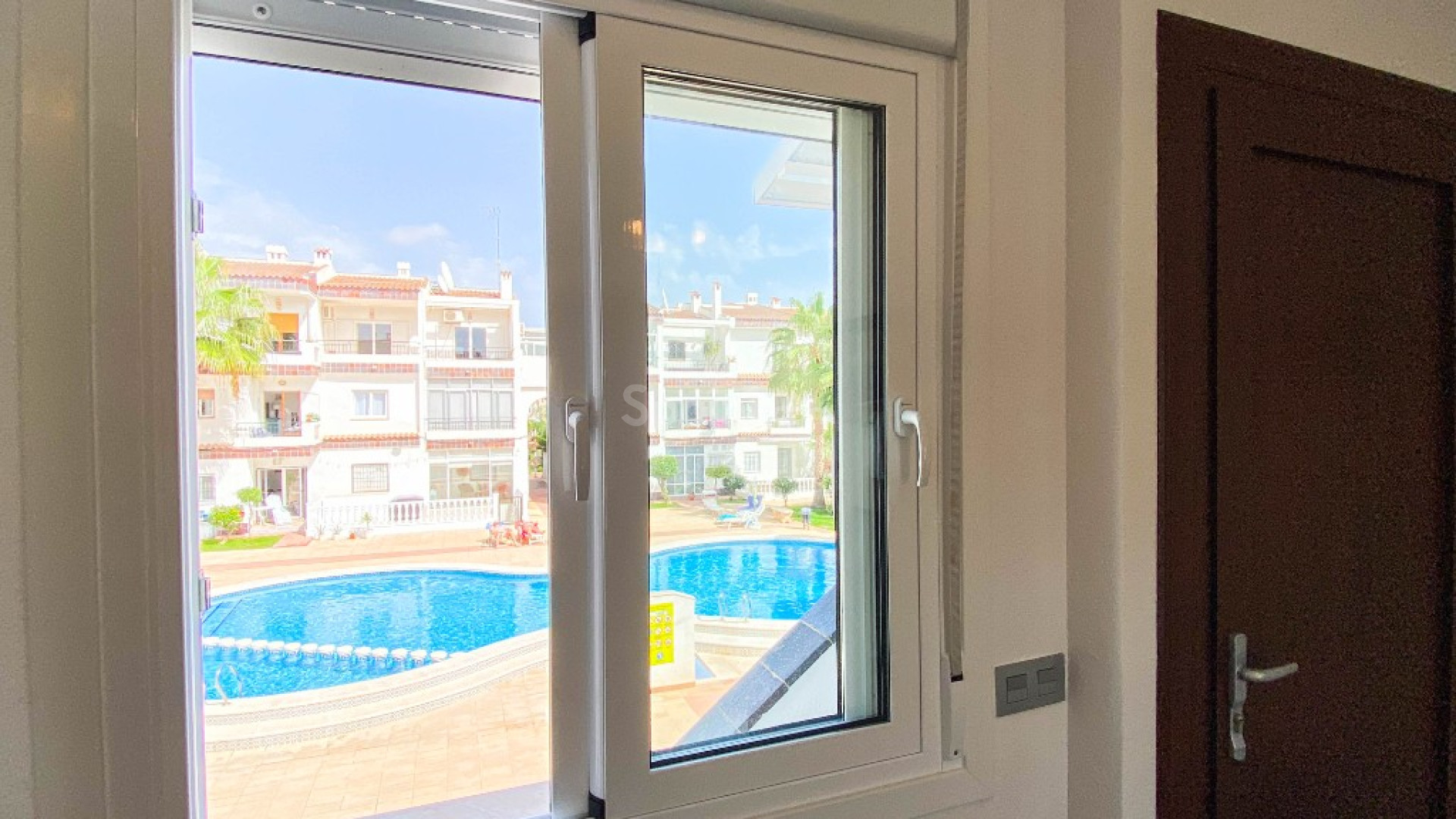 Short time rental - Wohnung -
Punta Prima - Cala Dorada