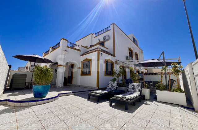 Townhouse - Resale - Entre Naranjos - Entre Naranjos