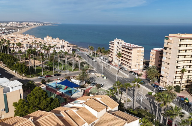 Townhouse - Resale - La Mata - La Mata