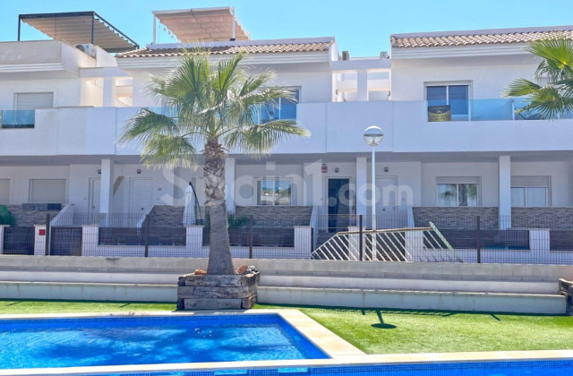 Townhouse - Resale - Torrevieja - MO-53743