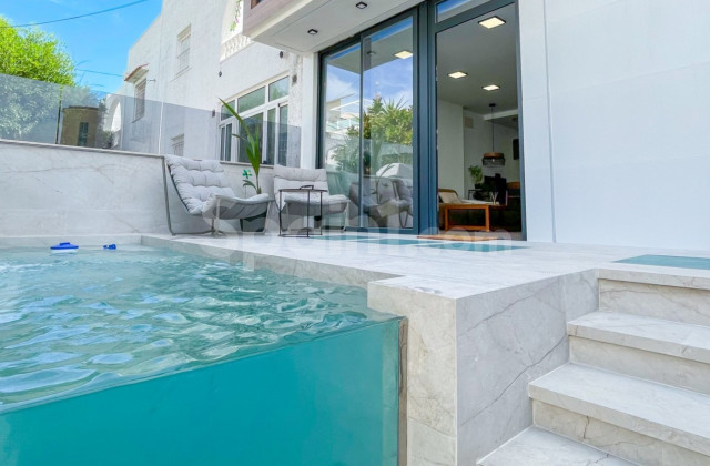 Townhouse - Resale - Torrevieja - Nueva Torrevieja - Aguas Nuevas