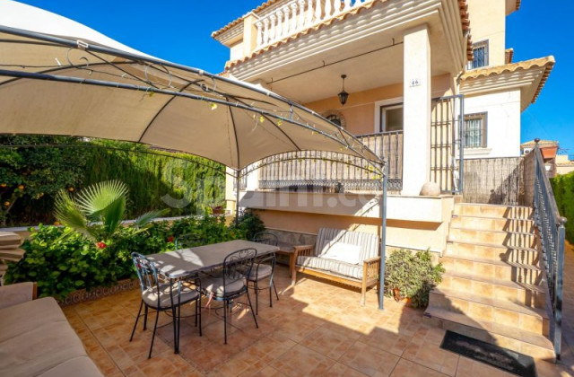 Villa - Bruktbolig - Orihuela Costa - DB-81777