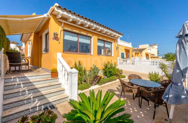 Villa - Bruktbolig - Orihuela Costa - Punta Prima