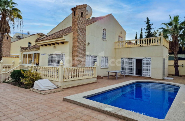 Villa - Bruktbolig - Playa Flamenca - Playa Flamenca