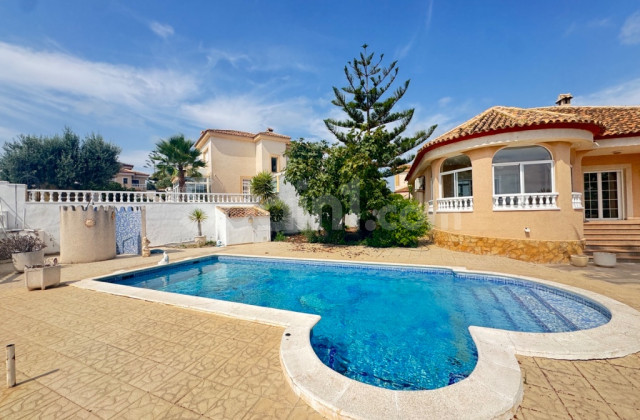 Villa - Bruktbolig - San Miguel - San Miguel De Salinas